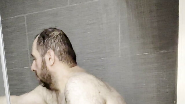 Hairy bear bottom breeding the shower with his chub 