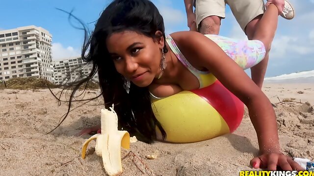 Deviant black babe Jenna Foxx has fun on the beach