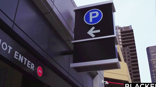 Guy fed her a delicious dinner and she served his huge black cock in return