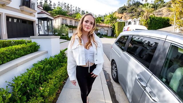 Calvin Hardy & Athena Fleurs are having sex in the van