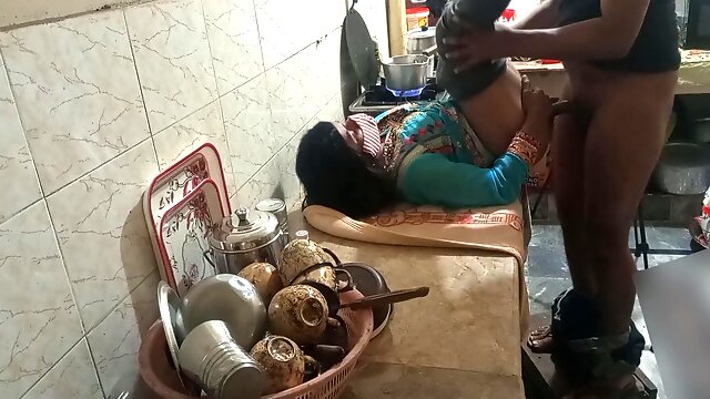 Bhai Behan In Indian Stepsister Has Hard Sex In Kitchen Bhai Ne Behan Ko Kitchen Me Jabardasti Choda Clear Hindi Audio
