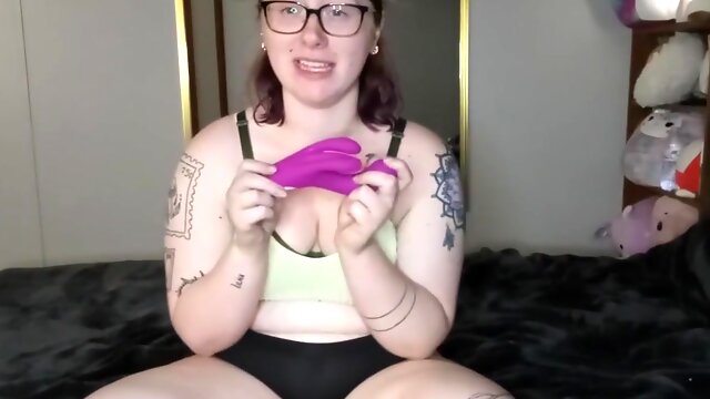 Loud Orgasm Solo Toy