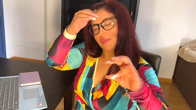 JOI IN SPANISH Your perverse secretary makes you cum!