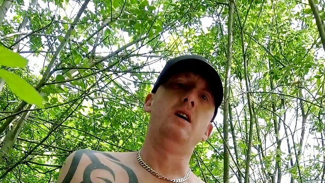 Gay Wanking Outdoors