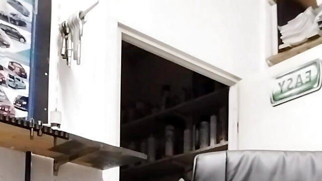 Jung Men Cumshot in Office After Work for First time