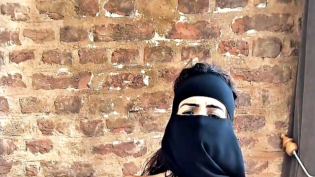 Real Arab In Niqab Hijab Stepmom Dildo Pussy  - Jasmine SweetArabic