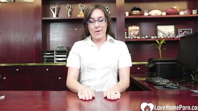 Bubbly amateurs pussy licking clip