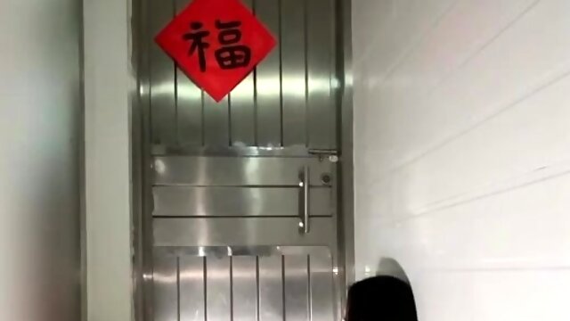 FSS Public Hallway Walk Blowjob and Masturbation