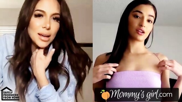 Delightful Jaclyn Taylor and Emily Willis - remote video - Mommys Girl