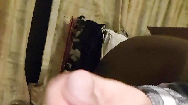 Jerking off a bit and playing with my cock until I cum