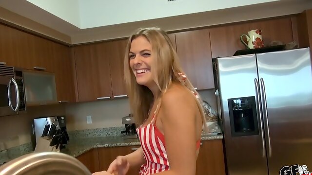 Beautiful girl Kendra spreads her legs to get her cunt plowed