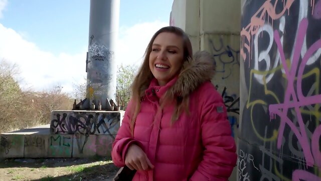 HD POV video of Jayla De Angelis sucking her boyfriends dick