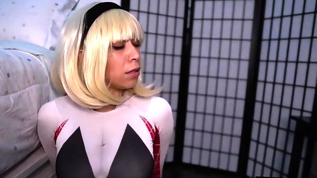 Kawaii girl – Spider Gwen Face Fucked