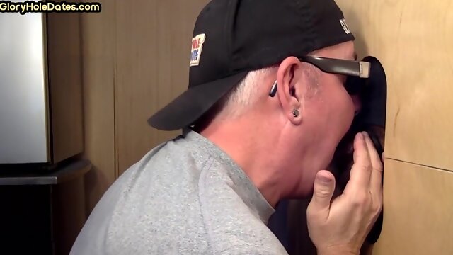 Mature Gays Sucking Cock