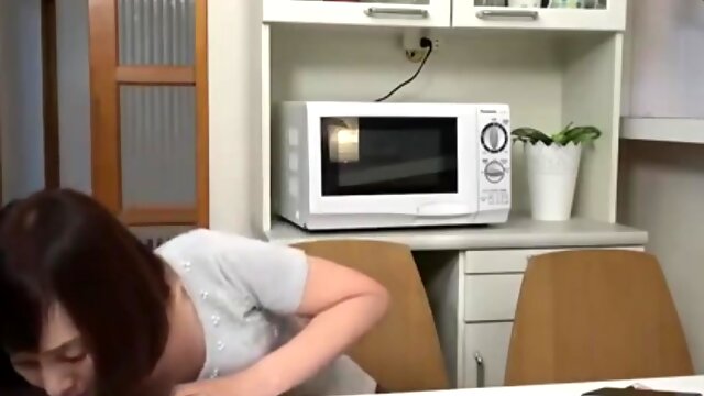 04512 married woman x mature woman