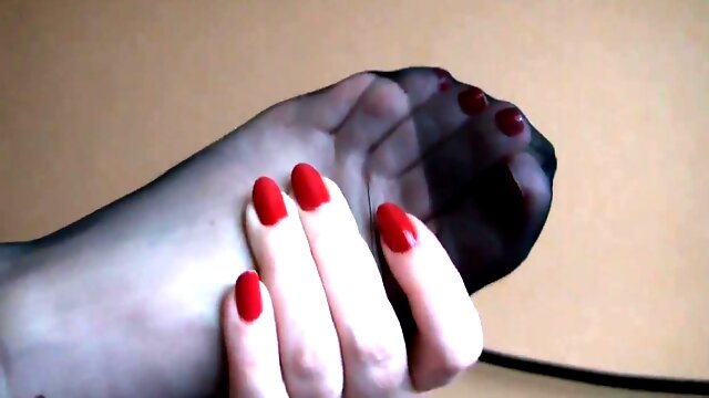 Mature Feet Webcam