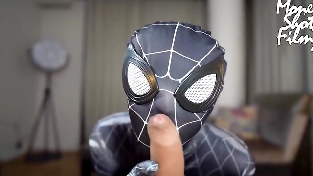 Venom Cosplay Braceface Teen Gets A Creampie An Huge Facial