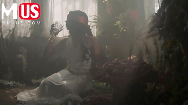 Watch hypnotic Ana Foxxxs trailer