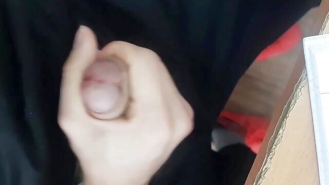 Right in class cumming a lot of cum !!!