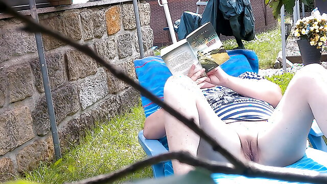 The old horny neighbour is tense ! Even reading a book at the weekend is not possible with him.