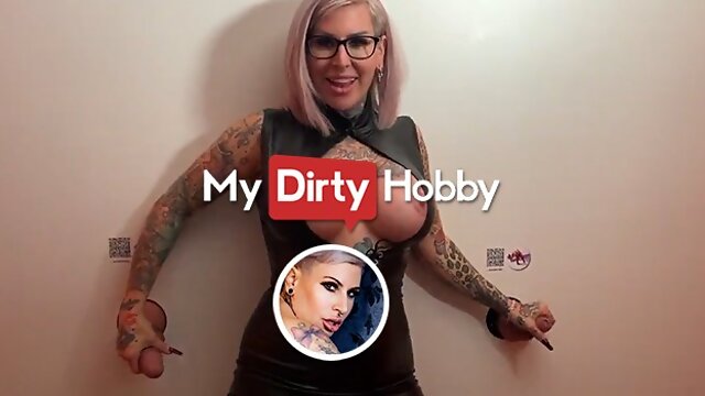 Squeaky mantrap - blonde video - mydirtyhobby