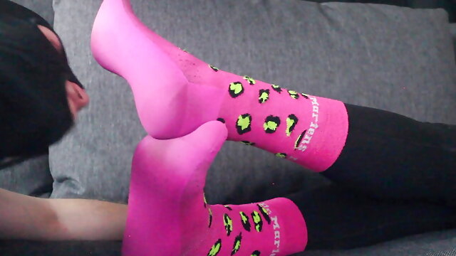 TGoS - 33 days worn pink leopard Dr. Martens socks
