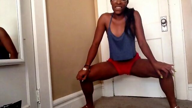 Amateur Facial Ébène