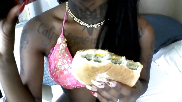 Ebony teen hamburger eating!