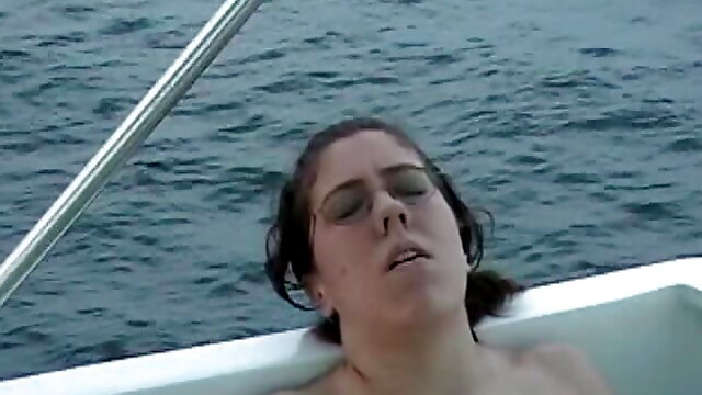 Amateur Boat, Homemade Lesbian Pussy Licking