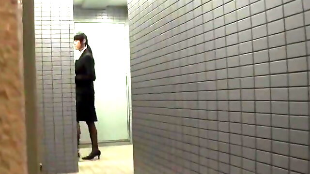 Real Office, Japanese Wife
