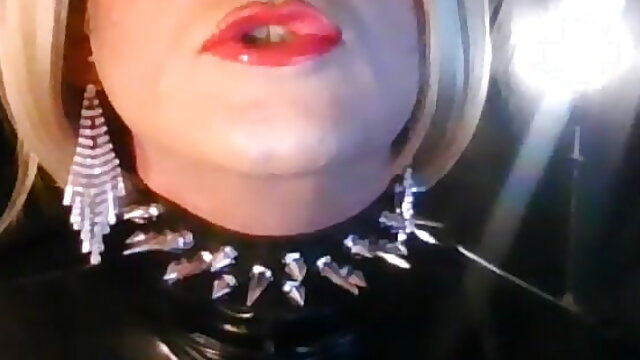 CD Smoking in Spiked Collar TessNorthSMK