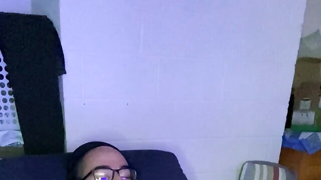 Playing with my hole pt1