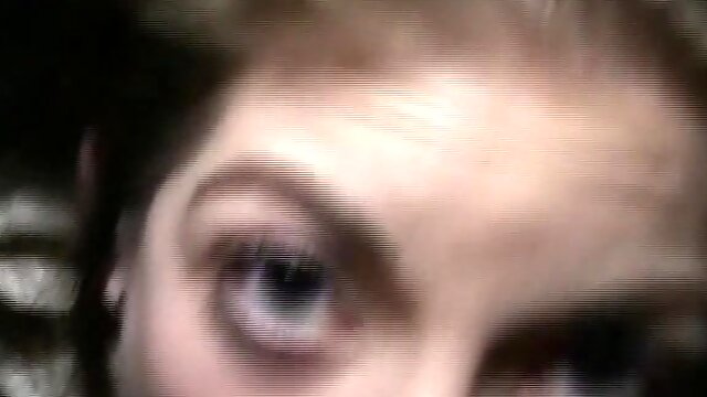 Amateur vixen gives head and fucks for money