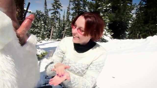 Public Handjobs Brandi de Lafey Strokes A Snowman