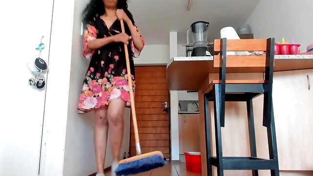 House-cleaning Slut