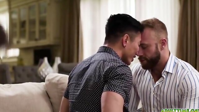 Jkab Ethan Dale And Jkab Ethan - Brogan Tops While His Boyfriend Is Watching Them