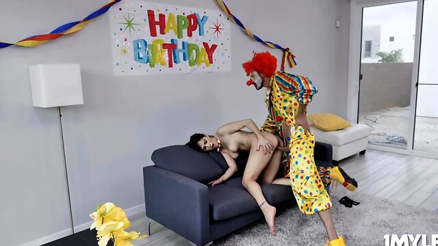 Quinton James - Horny Clown Was Able To Lick, Finger And