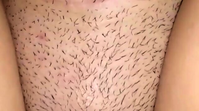 Gozando na buceta molhada da sobrinha