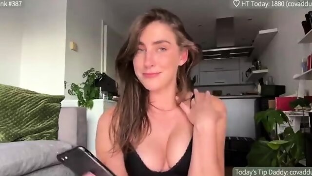 Huge ass brunette anal masturbating free cam
