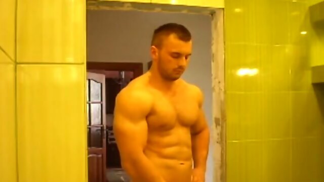 Gay Male Bodybuilders