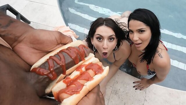 Astonishing hardcore pound with Mandy Muse and Anais Amore