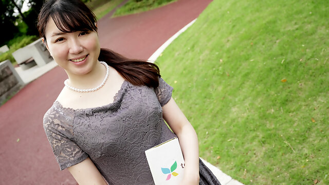 Finguered While Sucking