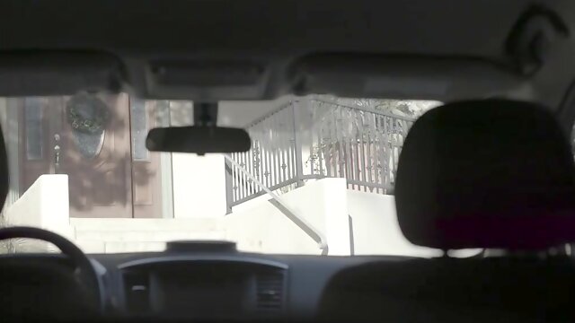 Bad Santa Fucks Teen Who Still Believes With Emily Willis