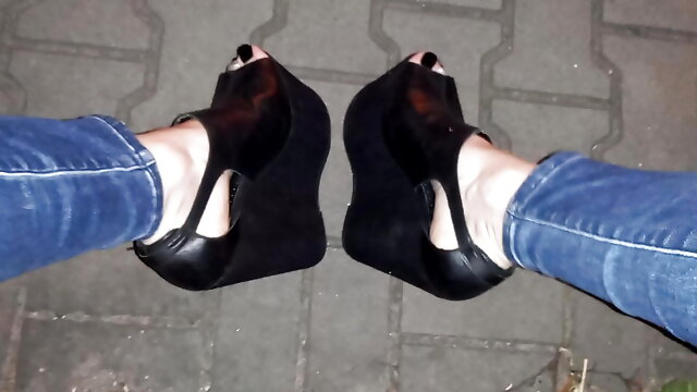 Shemale Young Heels