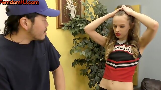 Nasty femina seduces a pathetic guy B4 into blowing his cock