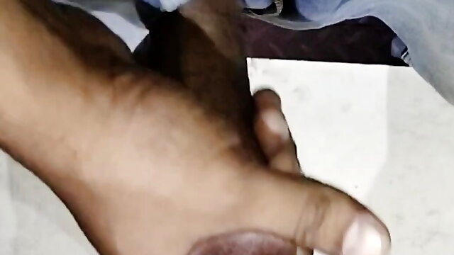 My cock get hard on duty I decided to stop work and do handjob 