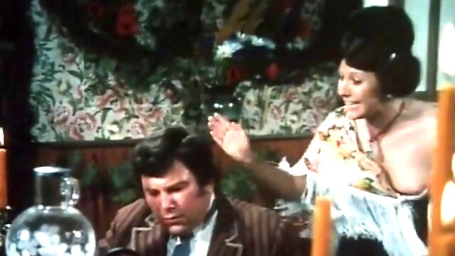 Amateur milf caught having sex