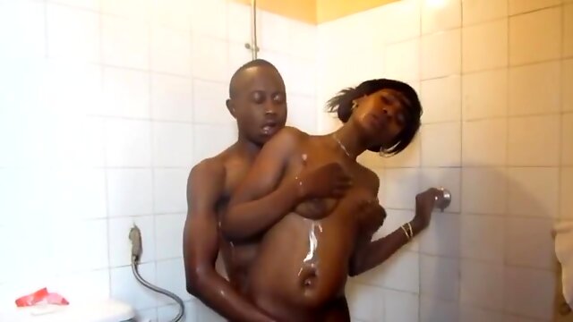 Amateur Black Teen Couple Fuck In Shower During Lunch