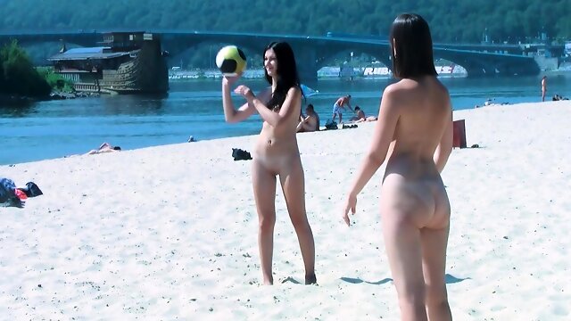 Teen Nudist Beach