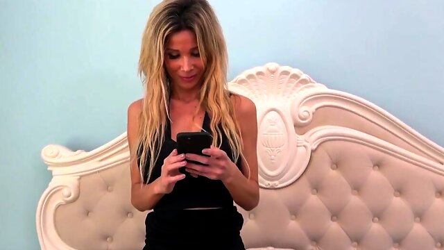 Her Husband Is Bottom Man